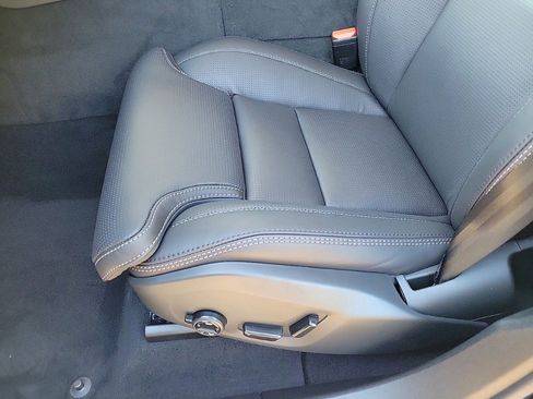 New 2024 Volvo XC60 T8 Ultimate w/ Protection Package Premier image 13