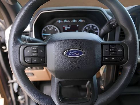 Used 2023 Ford F150 XLT AWD/4WD image 15