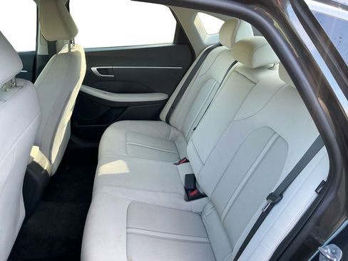 Used 2025 Hyundai Sonata SEL FWD image 13