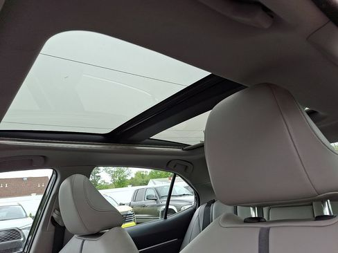 Certified 2022 Toyota Camry XSE FWD image 15