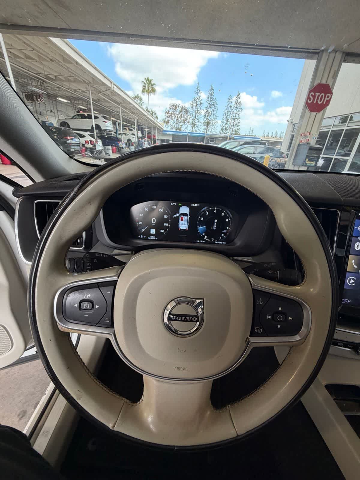 Used 2020 Volvo XC60 T5 Momentum FWD image 21