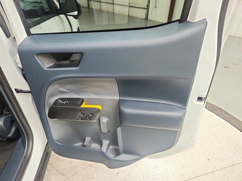 Used 2025 Ford Maverick Tremor image 43