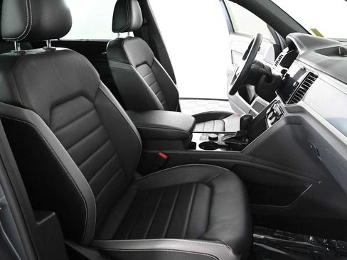 Used 2021 Volkswagen Atlas Cross Sport SEL Premium AWD/4WD image 14