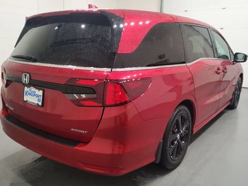 Used 2024 Honda Odyssey Sport image 7