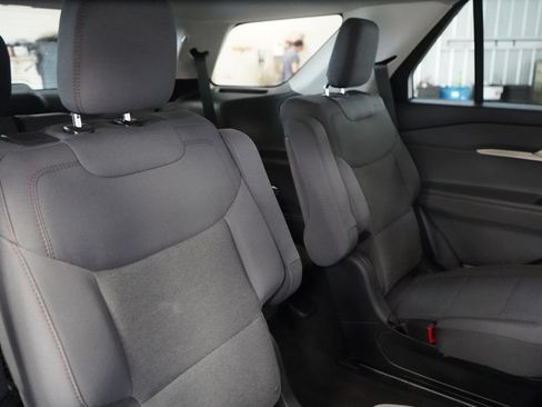 New 2026 Ford Explorer Active RWD image 25