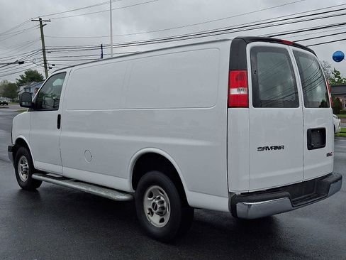 Used 2024 GMC Savana 2500 w/ Driver Convenience Package RWD image 4