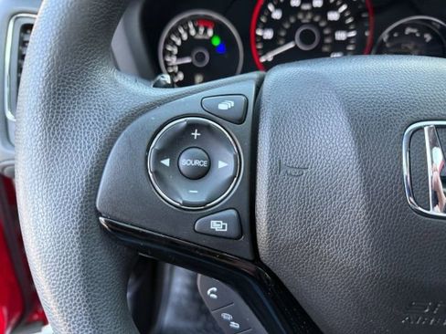 Used 2016 Honda HR-V EX image 27