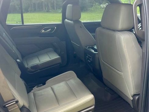 Used 2023 Chevrolet Tahoe Z71 AWD/4WD image 16