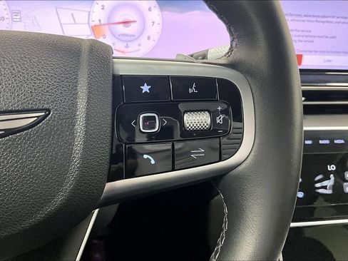 Used 2025 Genesis GV80 2.5T Standard AWD/4WD image 25