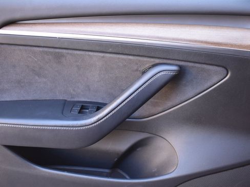 Used 2022 Tesla Model 3 Performance AWD/4WD image 17