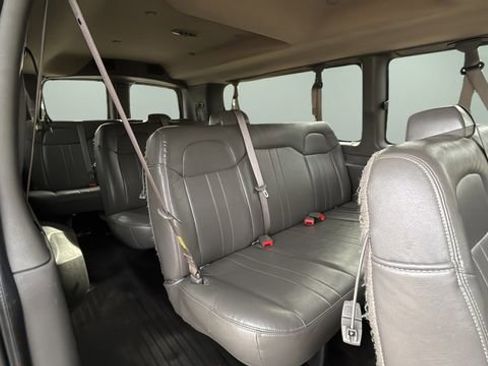 Used 2022 Chevrolet Express 3500 LS image 37