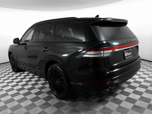 Used 2023 Lincoln Aviator Black Label w/ Jet Package image 7
