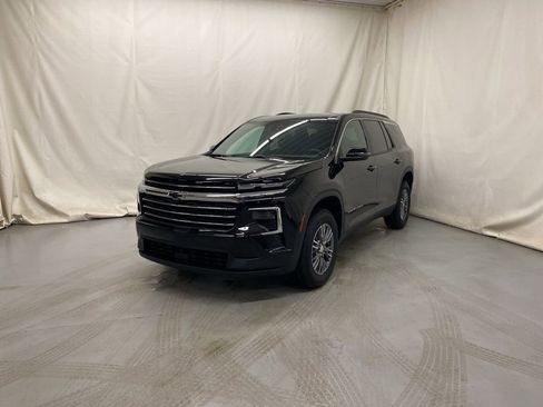 New 2026 Chevrolet Traverse LT w/ LPO, Floor Liner Package image 2