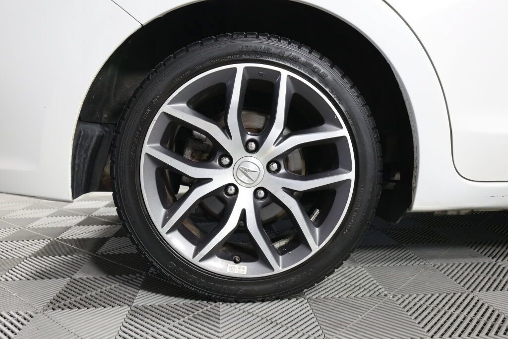 Used 2020 Acura ILX w/ Premium Package FWD image 7