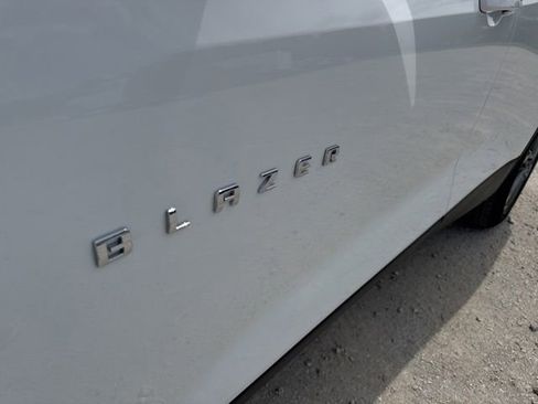 Used 2025 Chevrolet Blazer LT AWD/4WD image 5