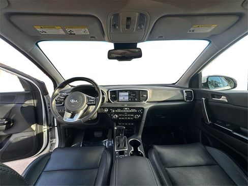 Used 2021 Kia Sportage EX w/ EX Technology Package image 24