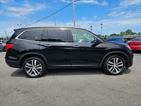 Used 2017 Honda Pilot Touring image 4