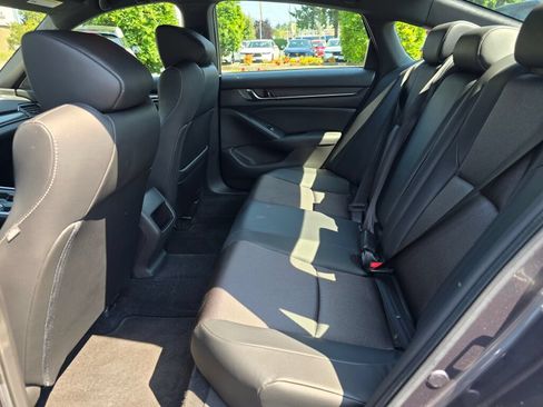 Used 2020 Honda Accord Sport image 5