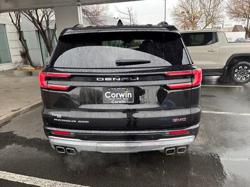 Used 2024 GMC Acadia Denali image 5
