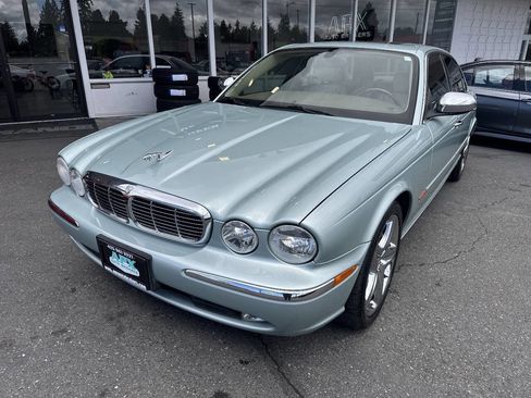Used 2005 Jaguar XJ Vanden Plas RWD image 1