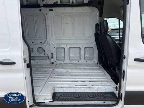 Used 2023 Ford Transit 250 148 High Roof Extended image 19
