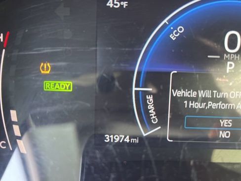 Used 2025 Toyota Camry LE image 12