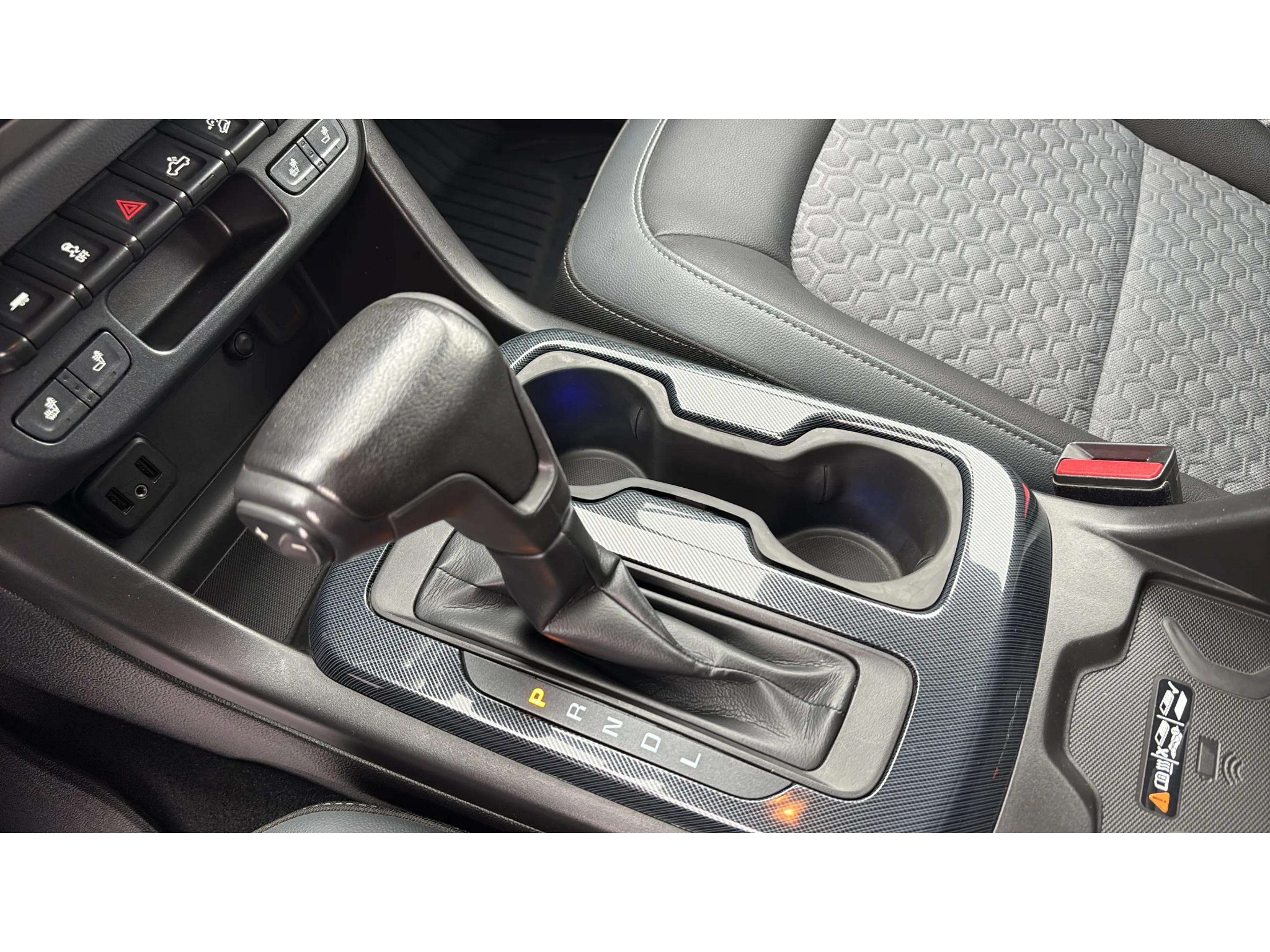 Used 2019 Chevrolet Colorado Z71 w/ LPO, Premium Interior Package AWD/4WD image 21