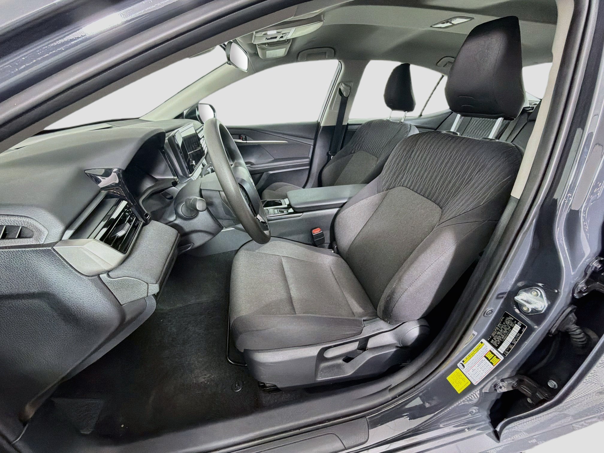 Used 2025 Toyota Camry LE FWD image 13