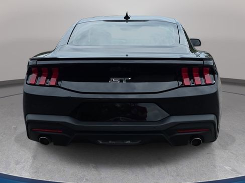 Used 2024 Ford Mustang GT RWD image 6