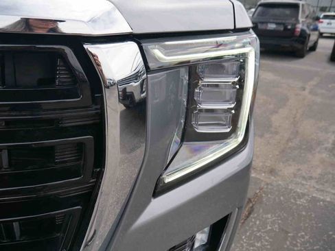 Used 2023 GMC Yukon XL SLE w/ Gmc Pro Safety Plus Package AWD/4WD image 23