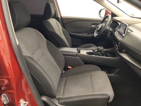Used 2021 Nissan Rogue SV FWD image 21