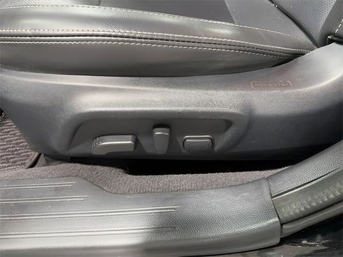 Used 2016 Subaru Outback 3.6R Limited image 10