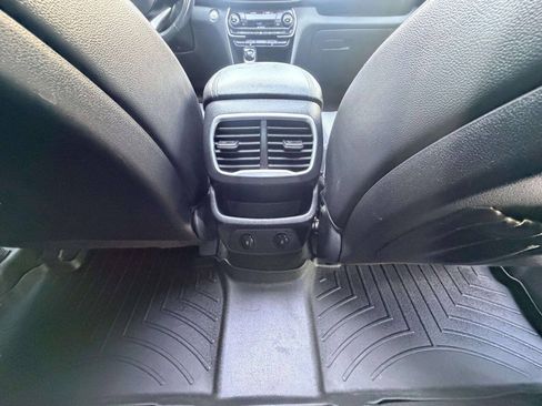 Used 2020 Hyundai Santa Fe SEL AWD/4WD image 33