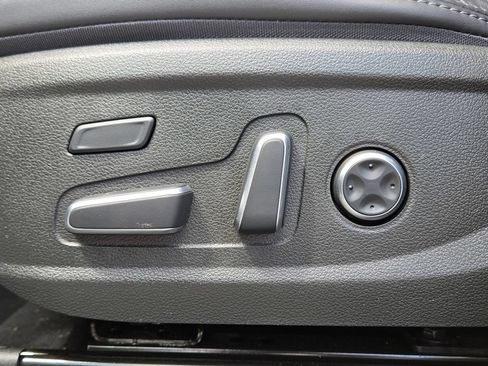 Used 2023 Hyundai Santa Fe Calligraphy AWD/4WD image 17