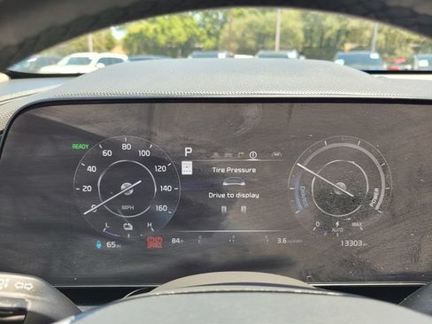 Used 2025 Kia Niro Wind FWD image 29