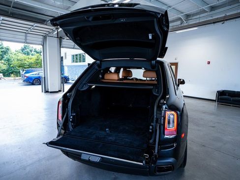 Used 2022 Rolls-Royce Cullinan Black Badge AWD/4WD image 69