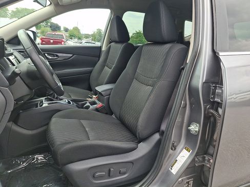 Used 2019 Nissan Rogue SV AWD/4WD image 13