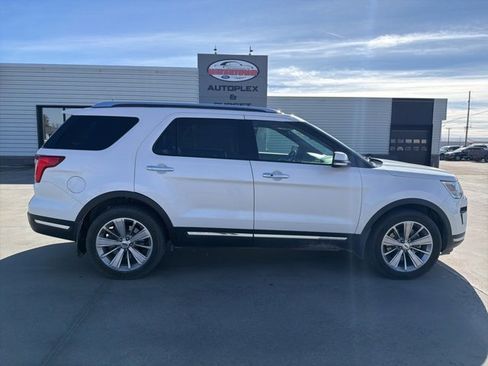 Used 2018 Ford Explorer Limited image 1
