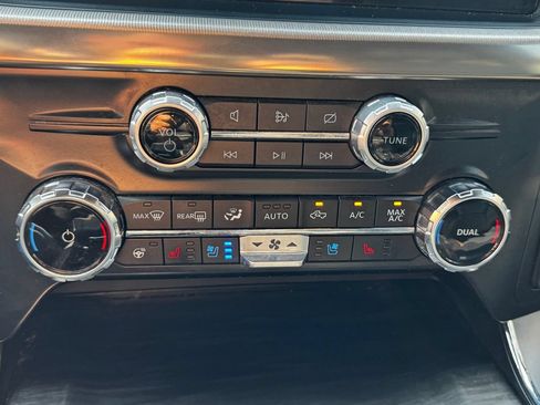 Used 2024 Ford F150 Lariat w/ Equipment Group 502A High AWD/4WD image 23
