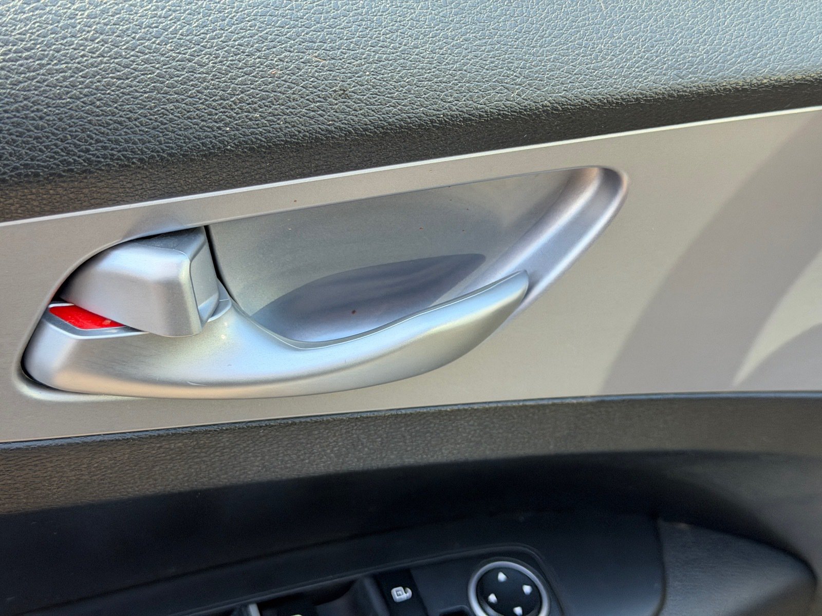 Certified 2024 Kia Forte LXS w/ LXS Technology Package FWD image 9