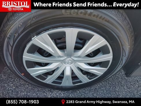 Used 2018 Toyota Camry LE w/ Audio Package FWD image 10