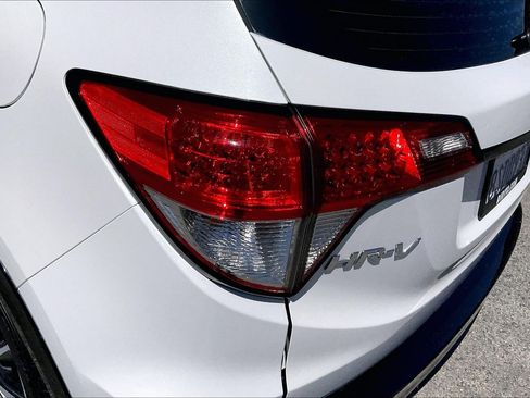 Used 2020 Honda HR-V Sport image 28