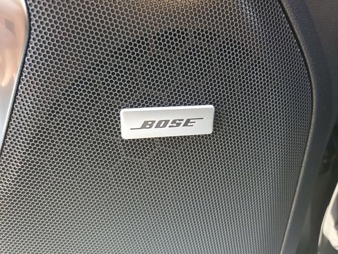 New 2026 Chevrolet Suburban LT image 24