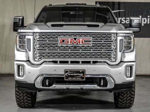 Used 2022 GMC Sierra 3500 Denali AWD/4WD image 3