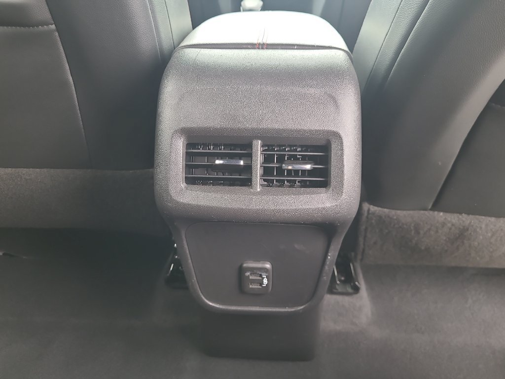 Used 2022 Chevrolet Equinox RS w/ LPO, Floor Liner Package FWD image 21