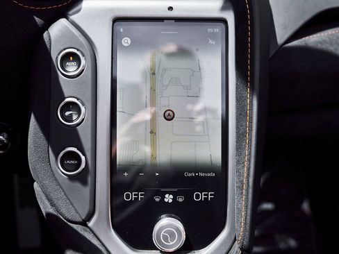 Used 2025 McLaren 750S Spider RWD image 72