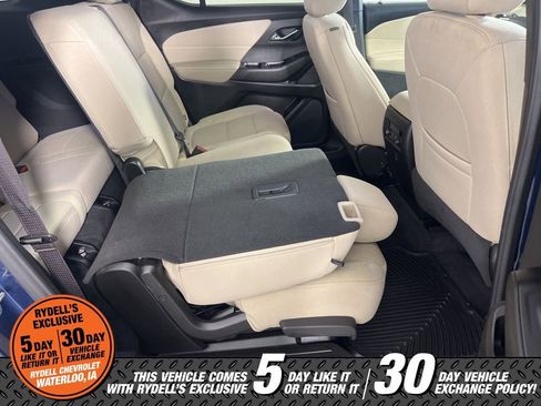 Used 2023 Chevrolet Traverse LS AWD/4WD image 20