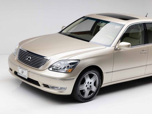 Used 2005 Lexus LS 430 RWD image 25