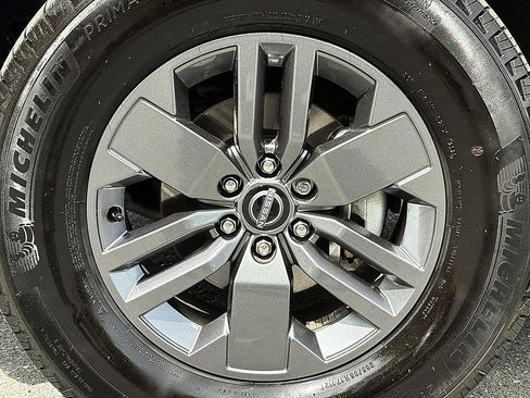 Used 2026 Nissan Frontier SV w/ Tow Package image 8