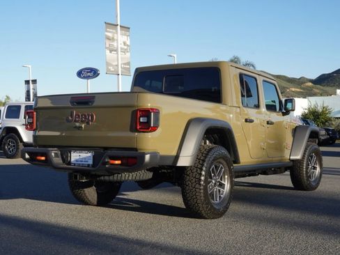 New 2026 Jeep Gladiator Mojave image 4